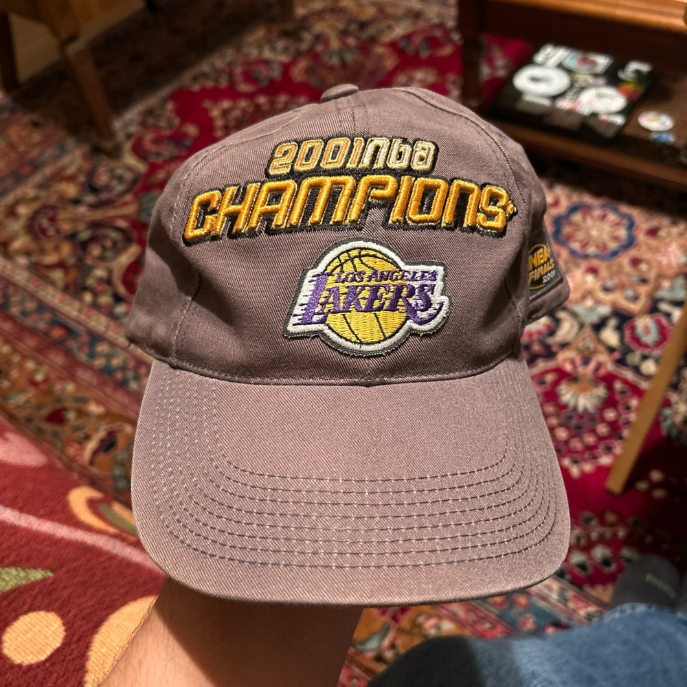 LOS ANGELES LAKERS 2001 NBA CHAMPIONS CAP HAT STRAPBACK SPL28 NBA FINALS VINTAGE